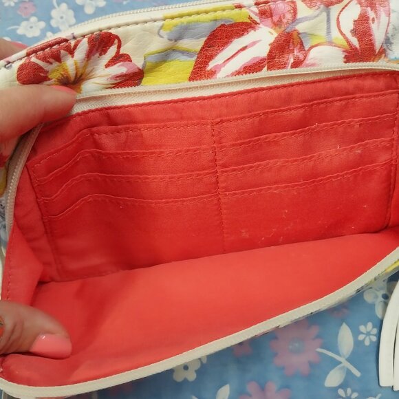 3090 Small Bruno Cross Body Bag In Pink, White and Yellow. - Picture 8 of 11